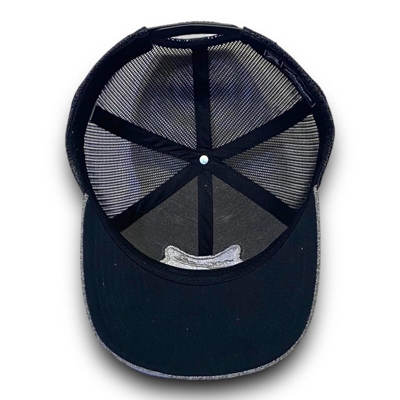 Mutts Embroidered Patch Gray Richardson Mesh Back Snapback Trucker Hat Cap EUC - Picture 7 of 10